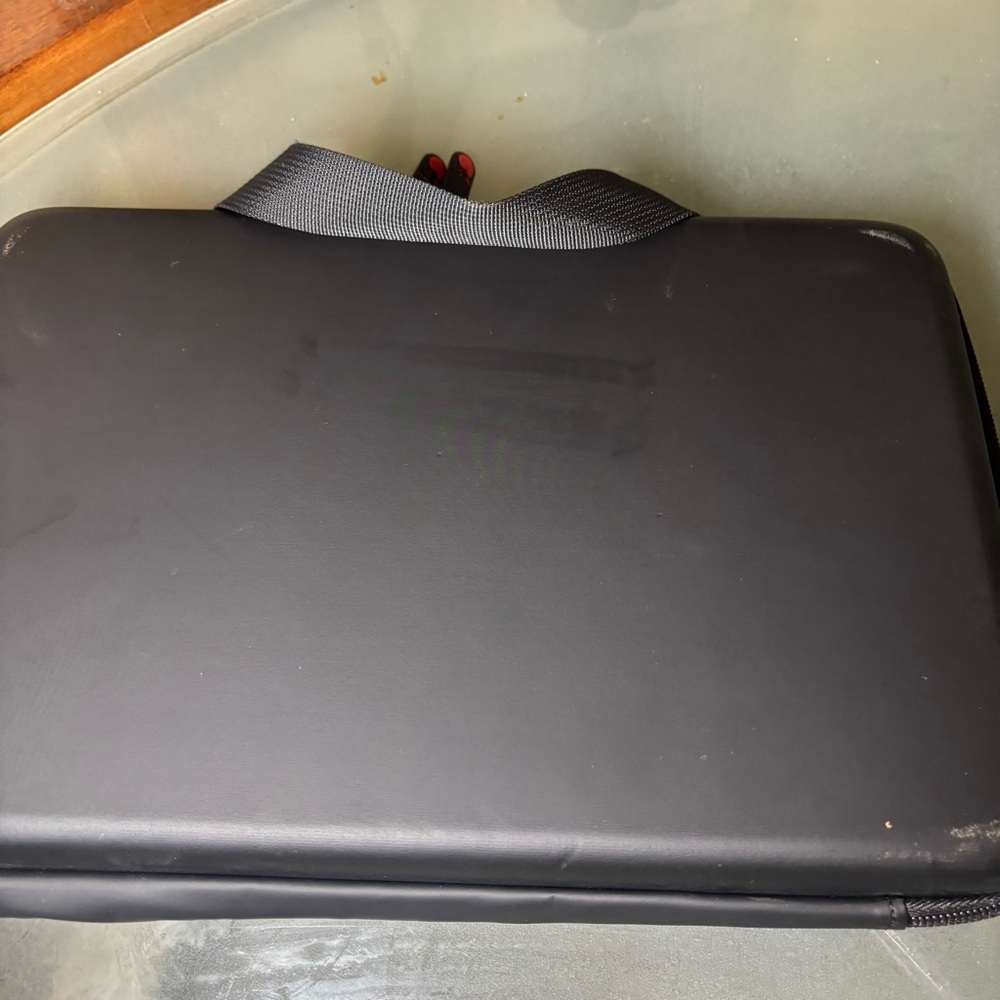 Logitech K480 Black Keyboard with Tablet Holder & Case - Picture 7 of 8